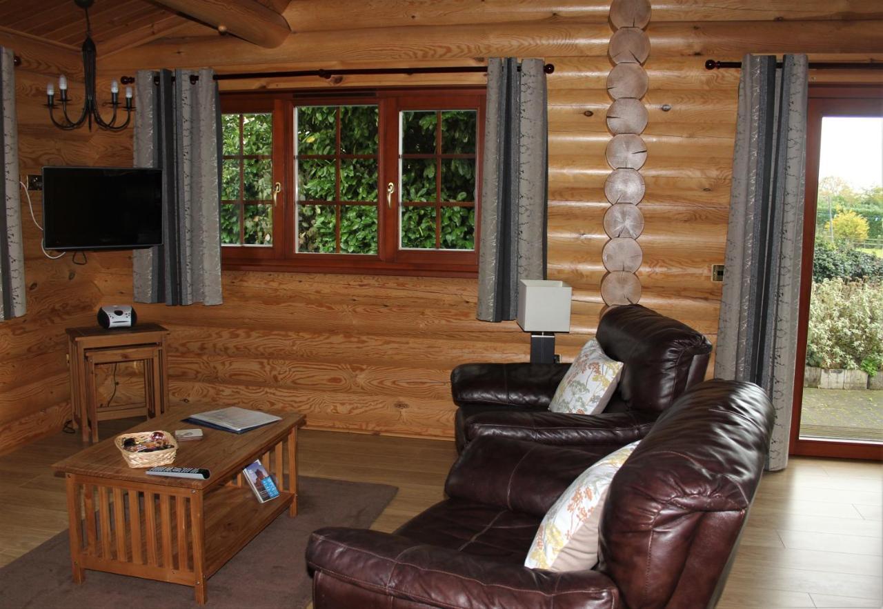 Osiers Country Lodges Diss Exterior photo